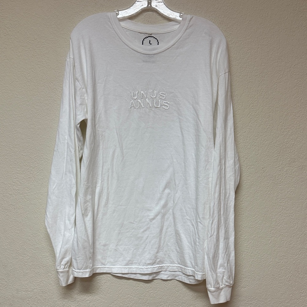 UNUS ANNUS Lightning Embroidered Logo Long Sleeve T-Shirt Crew Neck Tee, White L